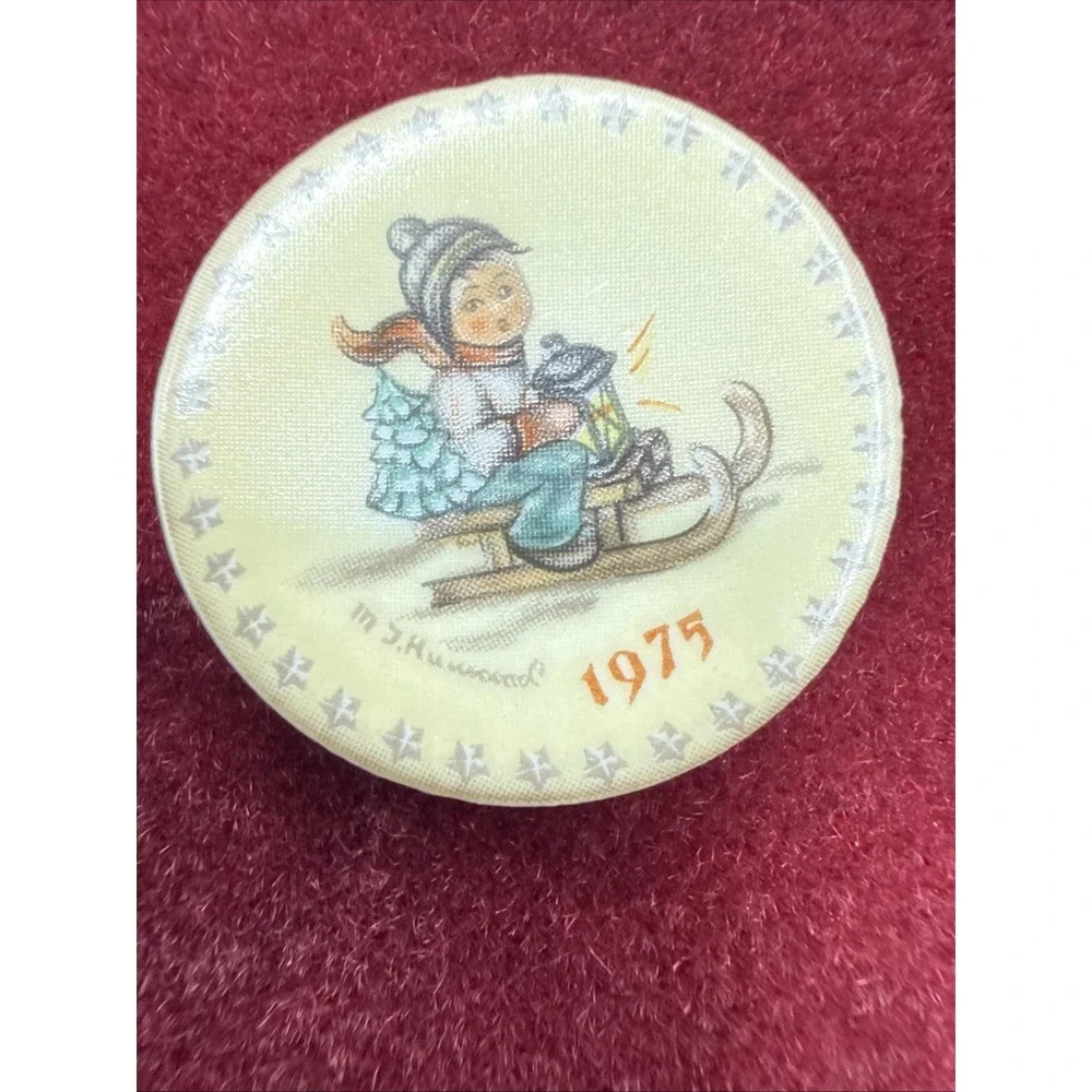 MJ Hummel Miniature Collectors Plates 1971 - 1976, Lot Of 6